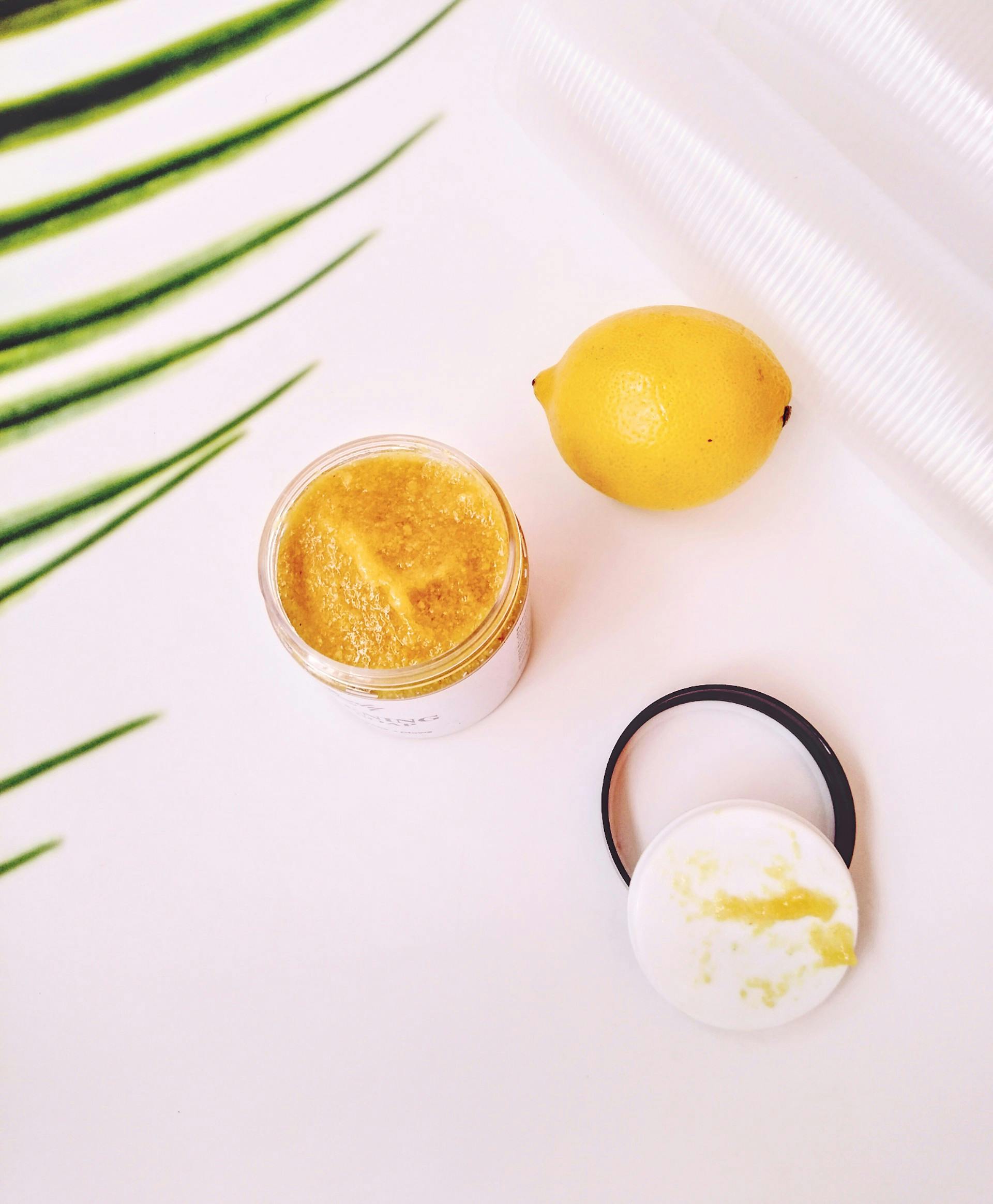 Lemon scrub